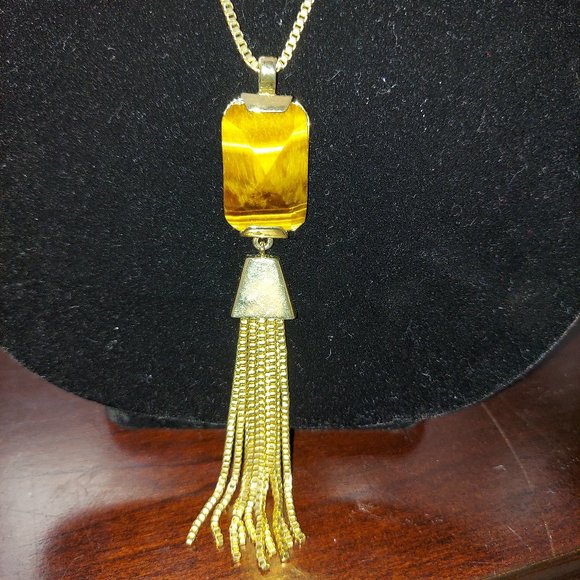 Gold necklace with citrine gemstone and tassel detail - Picture 2 of 2